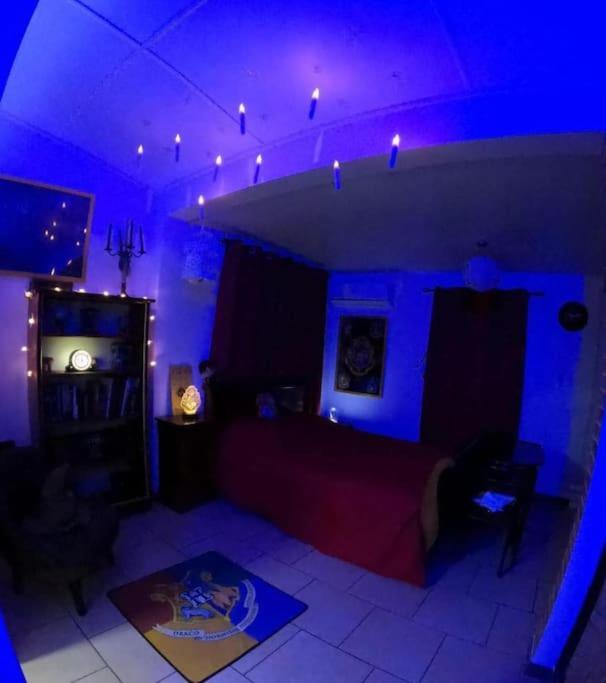 La Chambre Des Sorciers - Logement Independant Sainte-Marie Eksteriør bilde